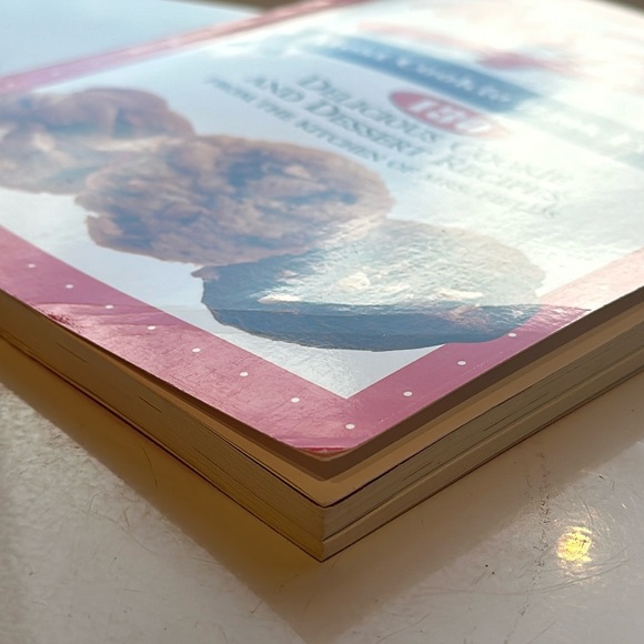 Mrs. Fields Best Cookie Book Ever!: 130 Delicious Cookie and Dessert Recipes - Picture 8 of 9